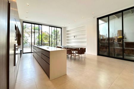 Casa para alugar com 120m², 2 quartos e 1 vaga Casa para alugar com 120m², 2 quartos e 1 vagaSala