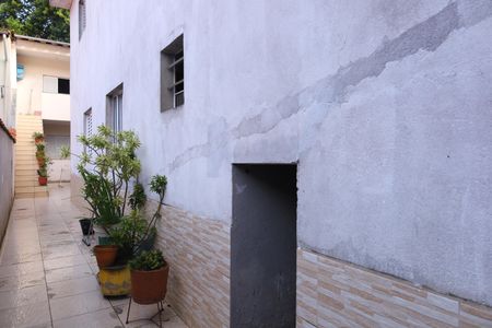 Casa à venda com 360m², 3 quartos e 2 vagasQuintal - Corredor