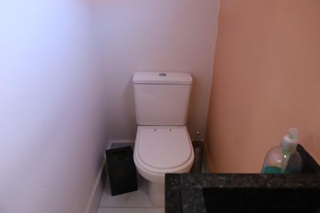 Casa à venda com 360m², 3 quartos e 2 vagasBanheiro 3 - Lavabo