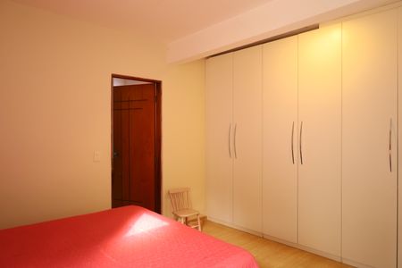 Casa à venda com 360m², 3 quartos e 2 vagasQuarto 1 - Suíte