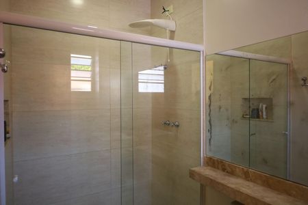 Casa à venda com 360m², 3 quartos e 2 vagasBanheiro 1 - Suíte
