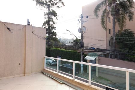Casa à venda com 360m², 3 quartos e 2 vagasVaranda