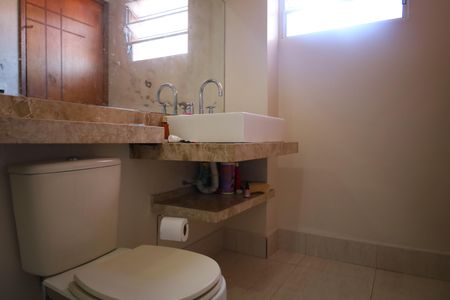 Casa à venda com 360m², 3 quartos e 2 vagasBanheiro 1 - Suíte