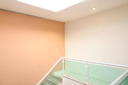 Casa à venda com 360m², 3 quartos e 2 vagasÁrea entre quartos