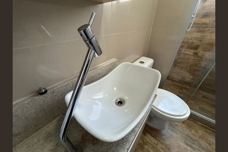 Apartamento à venda com 45m², 2 quartos e 1 vagaBanheiro social