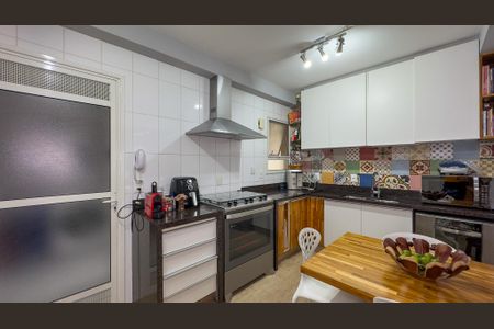 Apartamento à venda com 135m², 3 quartos e 2 vagasCozinha