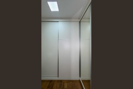 Apartamento à venda com 135m², 3 quartos e 2 vagasCloset da suíte