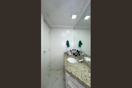 Apartamento à venda com 135m², 3 quartos e 2 vagasBanheiro da Suíte 1