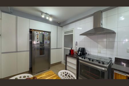 Apartamento à venda com 135m², 3 quartos e 2 vagasCozinha