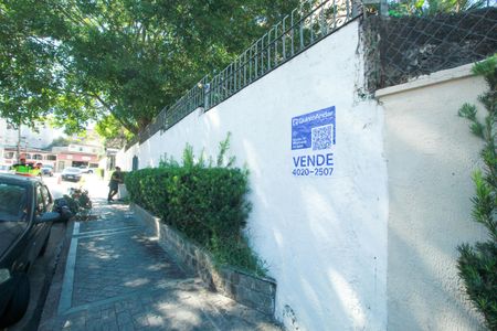 Apartamento à venda com 78m², 2 quartos e 1 vagaPlaca instalada em 15/04/2026 com o código UKLP-102