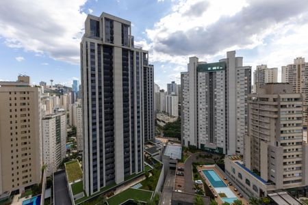 Apartamento à venda com 201m², 4 quartos e 4 vagasVista do Quarto 2