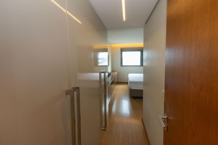 Apartamento à venda com 201m², 4 quartos e 4 vagasSuíte 2