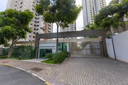 Apartamento à venda com 201m², 4 quartos e 4 vagasFachada