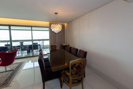 Apartamento à venda com 201m², 4 quartos e 4 vagasSala de Jantar