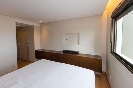 Apartamento à venda com 201m², 4 quartos e 4 vagasSuíte 2