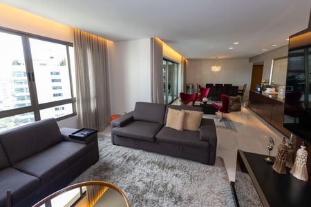 Apartamento à venda com 201m², 4 quartos e 4 vagasSala de TV