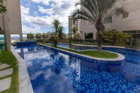 Apartamento à venda com 201m², 4 quartos e 4 vagasÁrea comum - Piscina