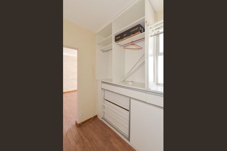 Closet Suíte de apartamento para alugar com 2 quartos, 62m² em Ipiranga, Belo Horizonte