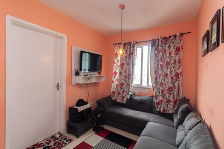 Sala de apartamento para alugar com 2 quartos, 50m² em Jardim Guaianazes, São Paulo