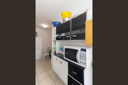 Apartamento para alugar com 50m², 2 quartos e 1 vaga Apartamento para alugar com 50m², 2 quartos e 1 vagaCozinha e Área de Serviço