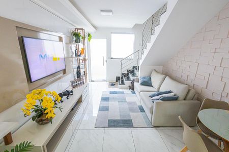 Sala de casa de condomínio para alugar com 2 quartos, 87m² em Planalto, Belo Horizonte