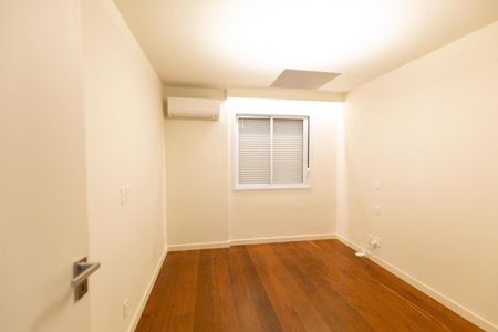 Apartamento à venda com 193m², 3 quartos e 2 vagasFoto 35