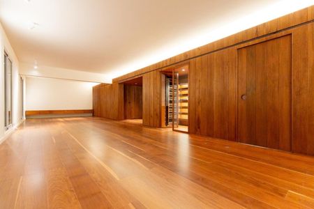 Apartamento à venda com 193m², 3 quartos e 2 vagasFoto 02