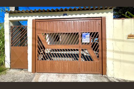 Casa para alugar com 40m², 1 quarto e 1 vagaPlaca instalada na fachada do imóvel 