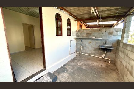 Casa para alugar com 40m², 1 quarto e 1 vagaÁrea de Serviço