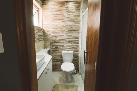 Apartamento à venda com 59m², 2 quartos e 1 vaga Apartamento à venda com 59m², 2 quartos e 1 vagaBanheiro