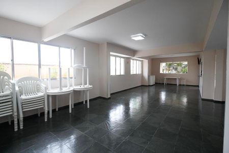 Apartamento à venda com 59m², 2 quartos e 1 vaga Apartamento à venda com 59m², 2 quartos e 1 vagaÁrea comum - Salão de festas