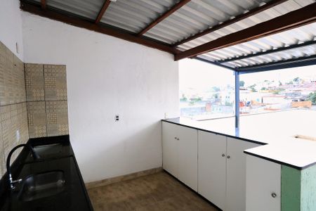 Casa para alugar com 500m², 3 quartos e 1 vagaCozinha