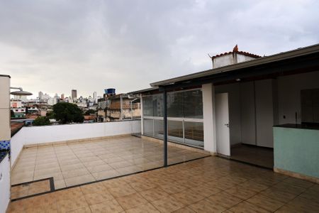 Casa para alugar com 500m², 3 quartos e 1 vagaCobertura