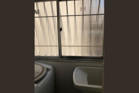 Apartamento à venda com 80m², 3 quartos e 2 vagas Apartamento à venda com 80m², 3 quartos e 2 vagasÁrea de serviço