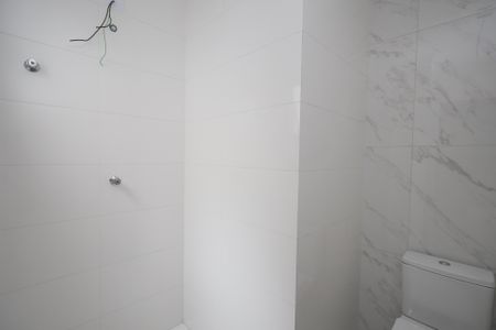 Casa à venda com 122m², 3 quartos e 2 vagasBanheiro da Suíte 2