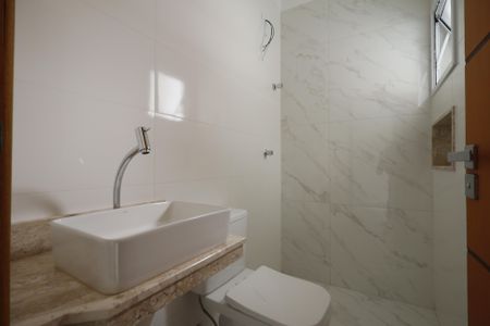 Casa à venda com 122m², 3 quartos e 2 vagasBanheiro da Suíte