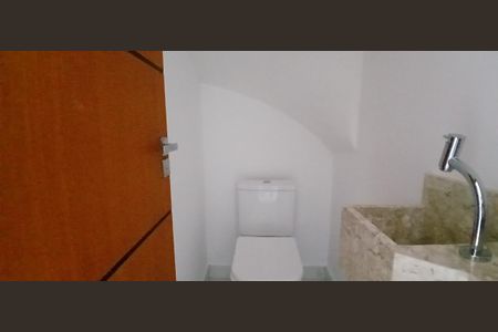 Casa à venda com 122m², 3 quartos e 2 vagasLavabo