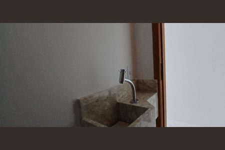 Casa à venda com 122m², 3 quartos e 2 vagasLavabo
