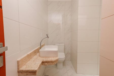 Casa à venda com 122m², 3 quartos e 2 vagasBanheiro da Suíte 2