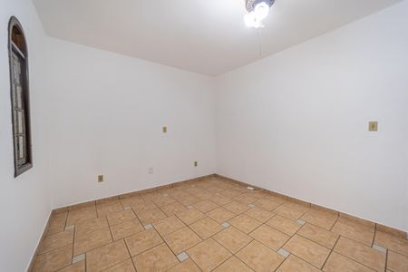 Casa para alugar com 196m², 3 quartos e 2 vagasSala