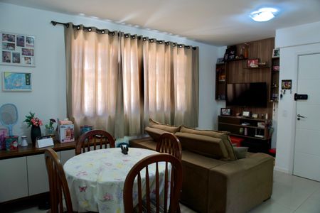 Apartamento à venda com 69m², 3 quartos e 2 vagasSala