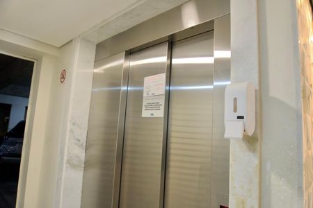 Apartamento à venda com 69m², 3 quartos e 2 vagasElevador