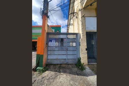 Casa de condomínio à venda com 77m², 2 quartos e sem vaga Casa de condomínio à venda com 77m², 2 quartos e sem vagaFachada