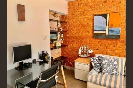 Foto 02 de casa para alugar com 2 quartos, 120m² em Campo Belo, São Paulo