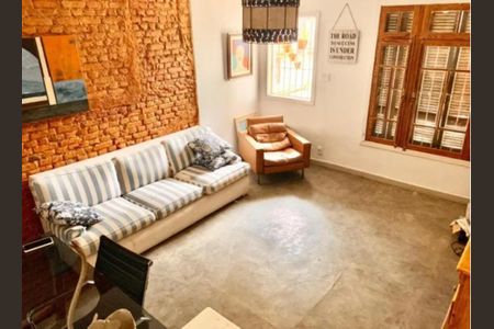 Foto 01 de casa para alugar com 2 quartos, 120m² em Campo Belo, São Paulo