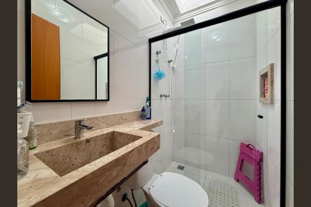 Casa para alugar com 294m², 3 quartos e 2 vagasBanheiro Social 