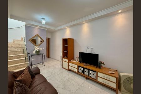 Casa para alugar com 294m², 3 quartos e 2 vagasSala