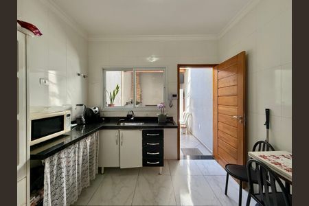 Casa para alugar com 294m², 3 quartos e 2 vagasCozinha