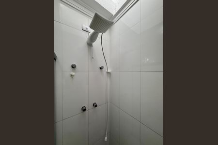 Casa para alugar com 294m², 3 quartos e 2 vagasBanheiro Social 