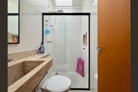 Casa para alugar com 294m², 3 quartos e 2 vagasBanheiro Social 